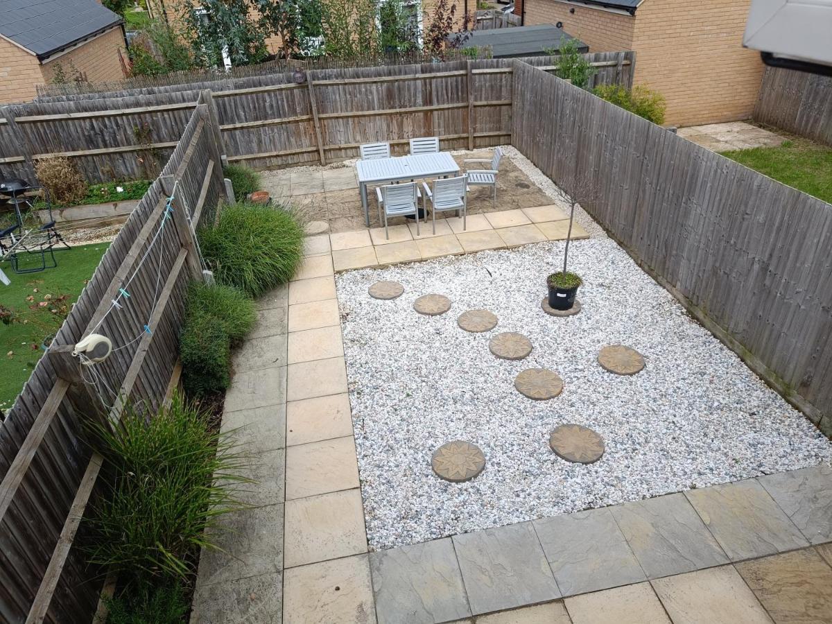 3 Bedroom Townhouse Near Bicester Village Екстер'єр фото