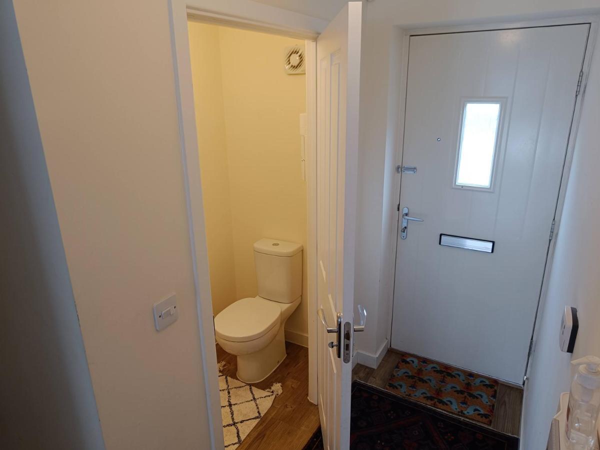 3 Bedroom Townhouse Near Bicester Village Екстер'єр фото