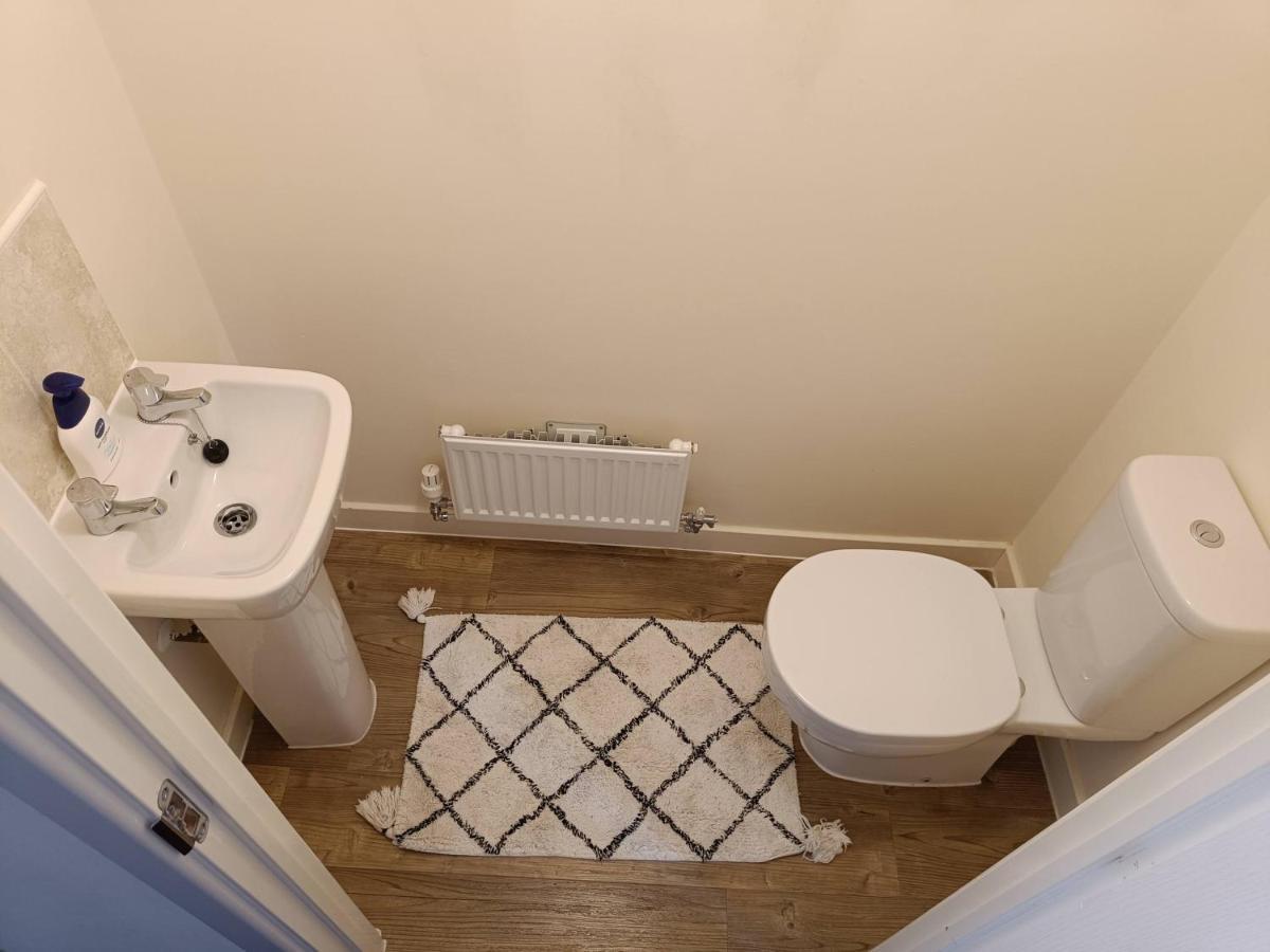 3 Bedroom Townhouse Near Bicester Village Екстер'єр фото